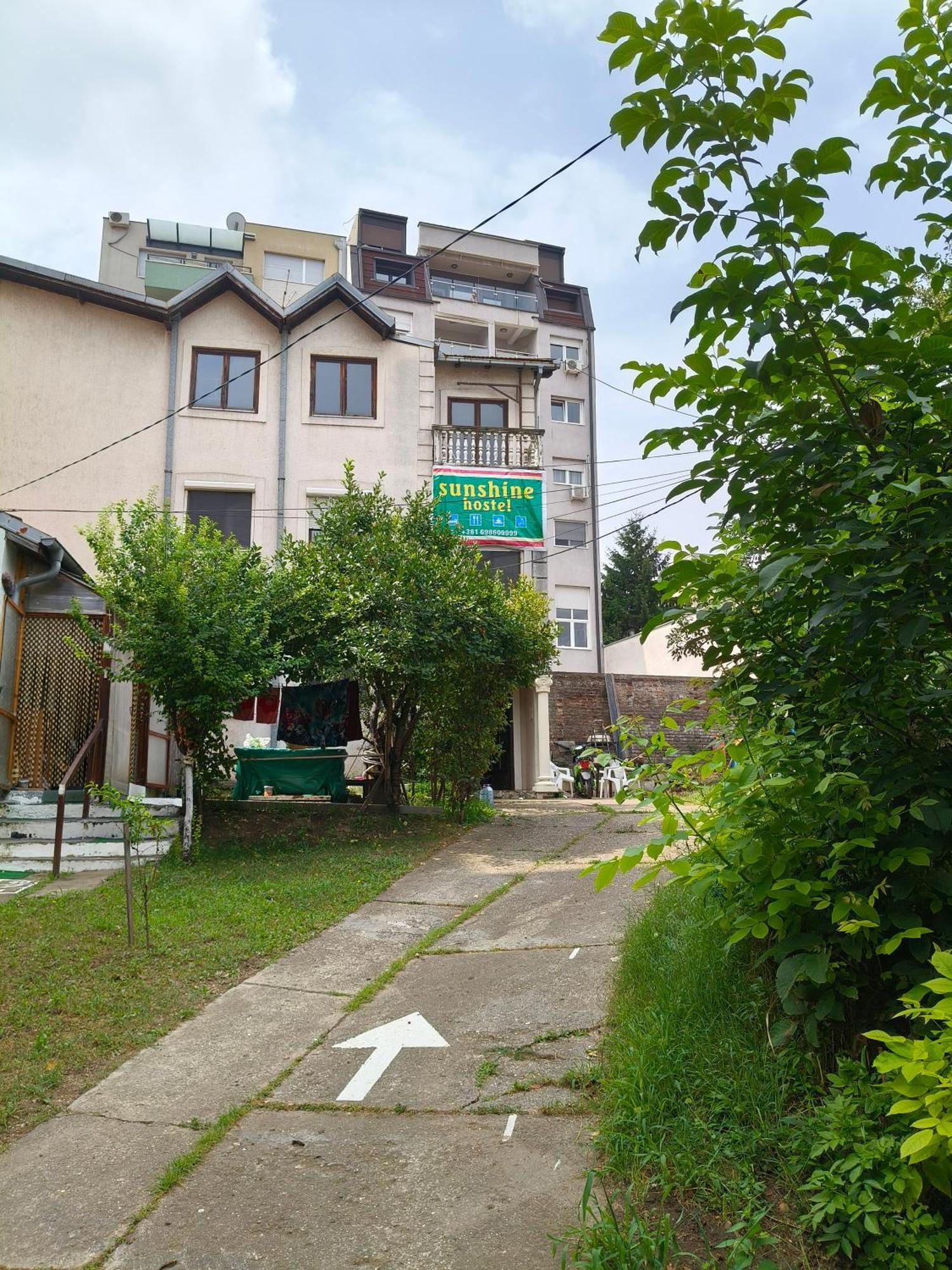 Sunshine Hostel 免费洗衣机 高速上网 Белград Экстерьер фото